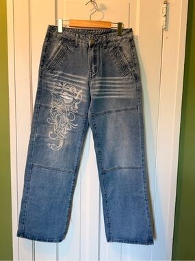 Blue Women’s Straight-Leg Jeans with Faded Graphic